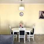 Eka Luxury One-Bedroom Apartment